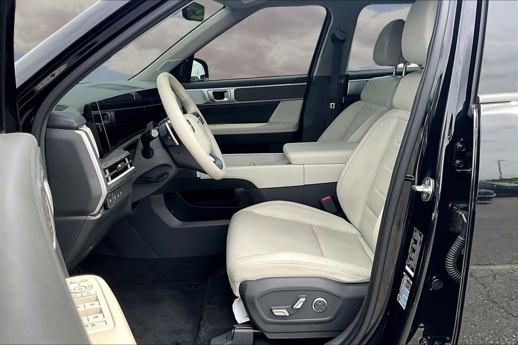 Used 2024 Hyundai Santa Fe Limited image 21