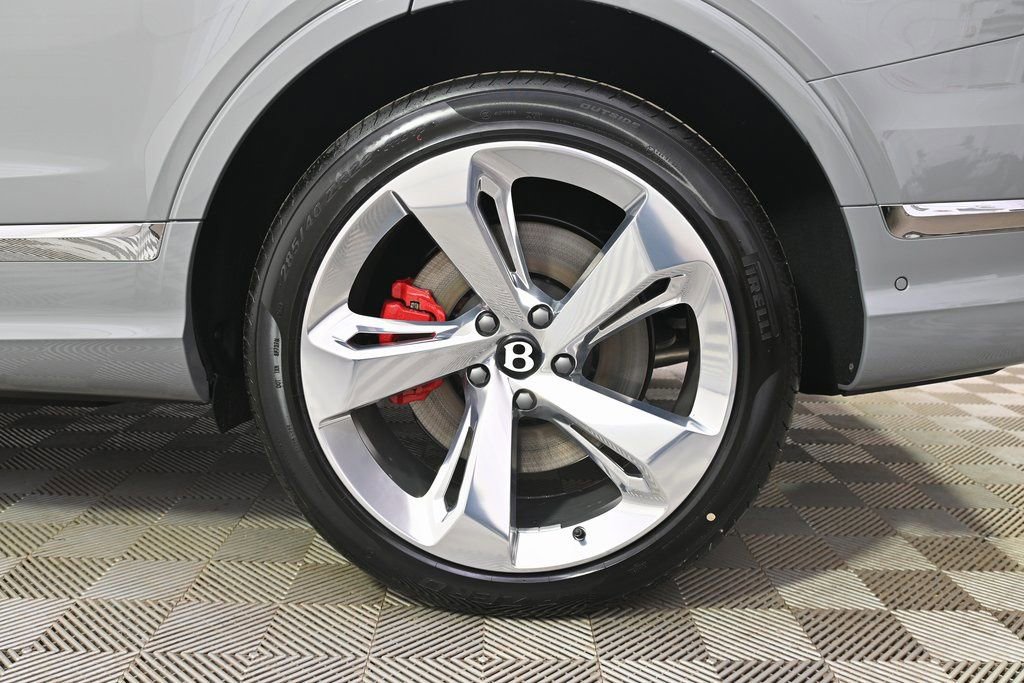 Used 2024 Bentley Bentayga Extended Wheelbase image 20