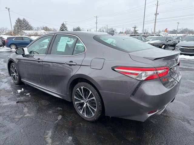 Used 2019 Toyota Camry SE image 5