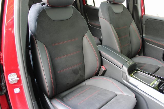 Used 2024 Mercedes-Benz GLB 250 4MATIC image 14