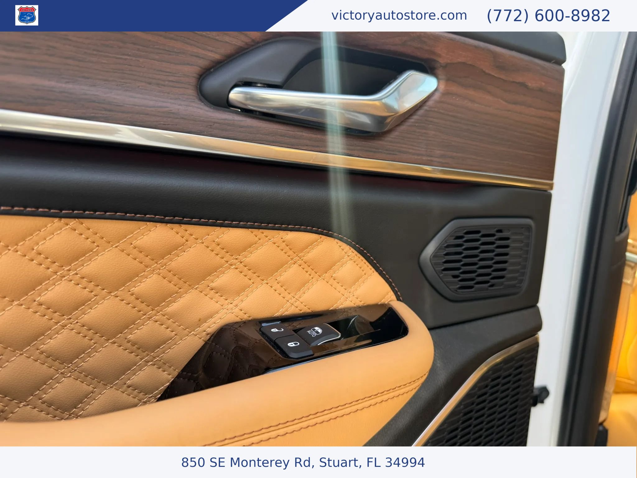 Used 2024 Jeep Grand Cherokee Summit w/ Adv Protech Group IV AWD/4WD image 24