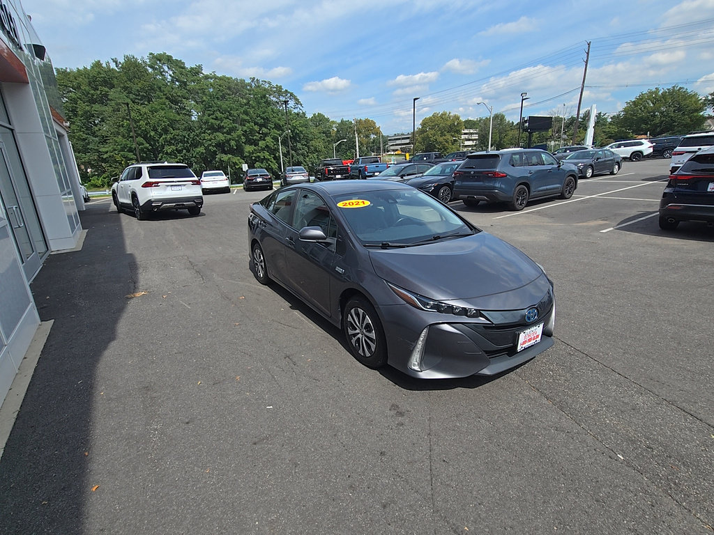 Certified 2021 Toyota Prius Prime XLE FWD image 3