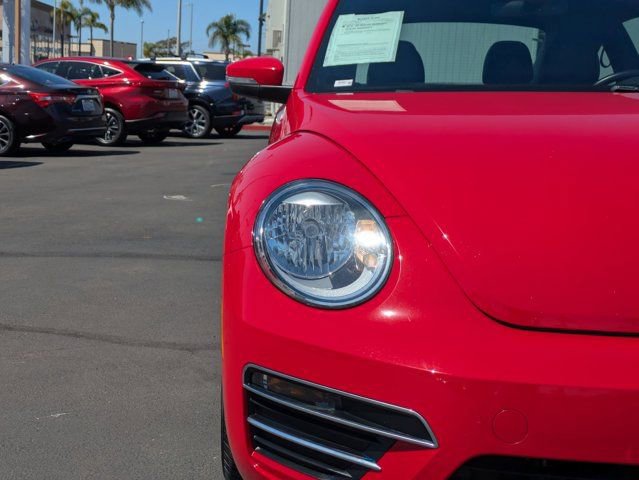 Used 2018 Volkswagen Beetle 2.0T SE image 10