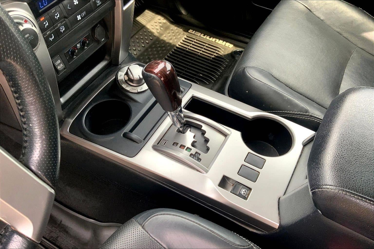 Used 2018 Toyota 4Runner Limited AWD/4WD image 18