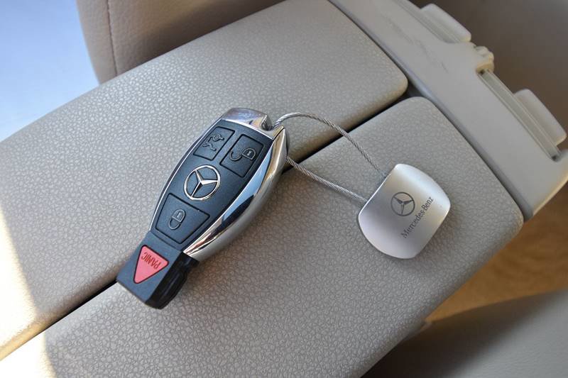 Used 2014 Mercedes-Benz C 250 Sedan image 29