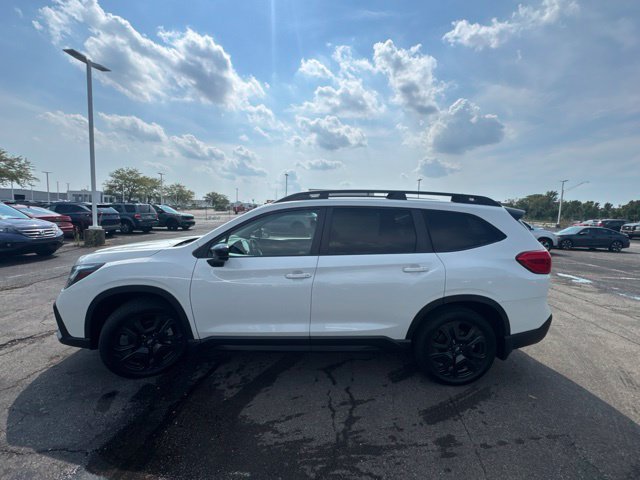 Certified 2024 Subaru Ascent Onyx Edition w/ Popular Package Onyx AWD/4WD image 4