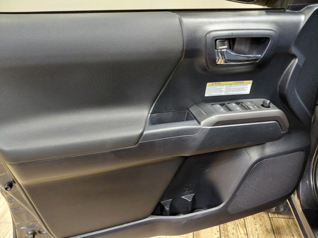 Used 2019 Toyota Tacoma TRD Off-Road image 34