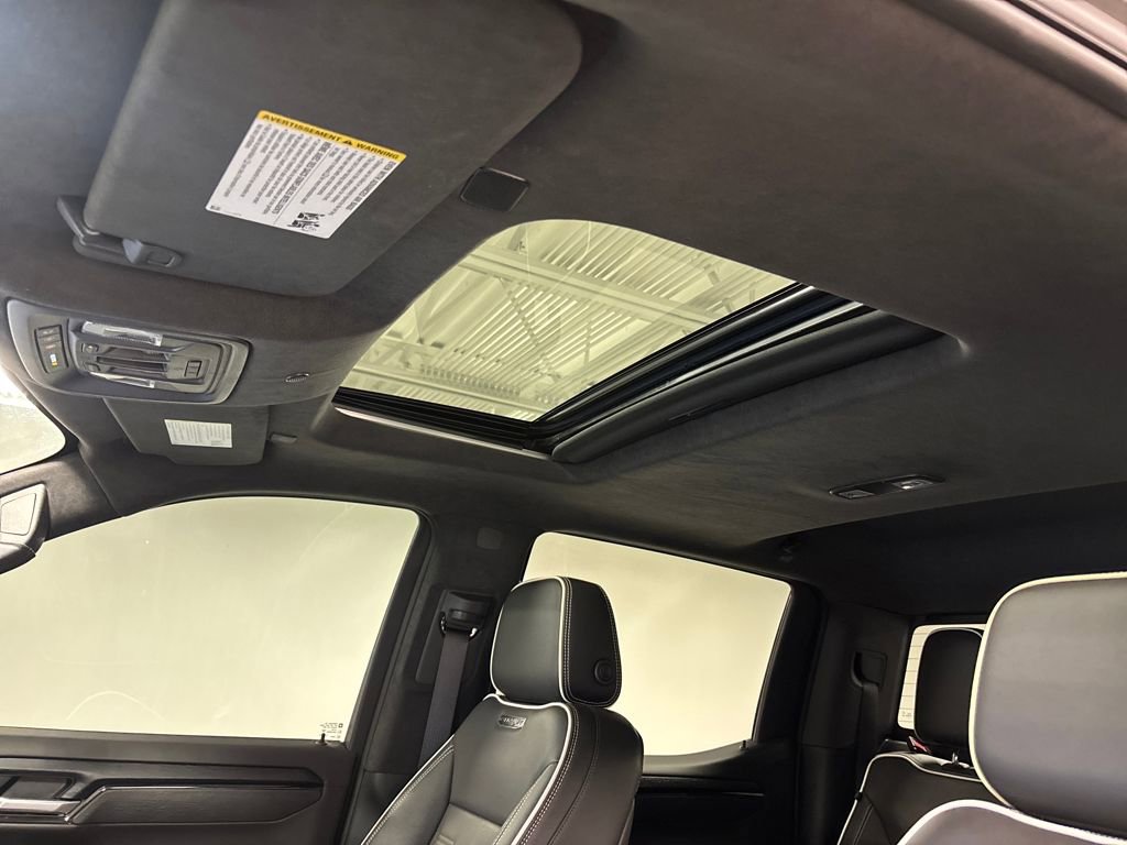 Used 2022 GMC Sierra 1500 AT4X image 46