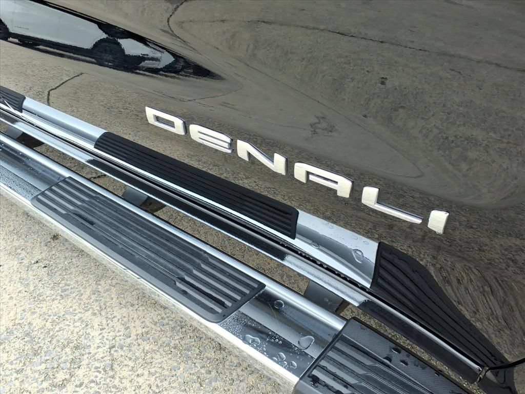 Used 2024 GMC Sierra 1500 Denali AWD/4WD image 11