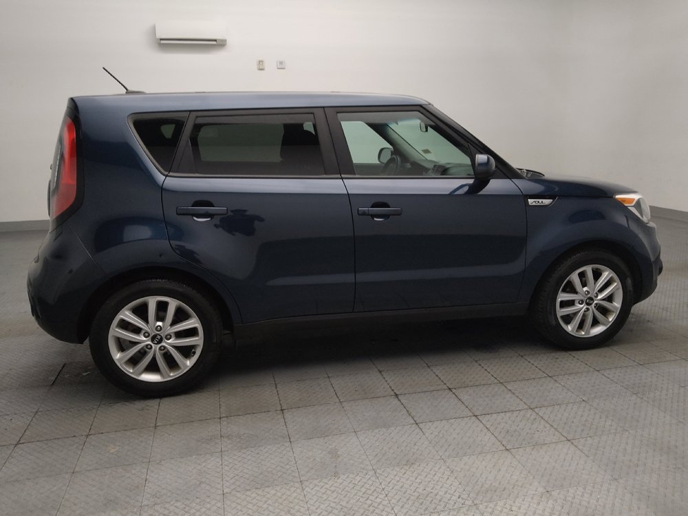 Used 2018 Kia Soul + FWD image 10