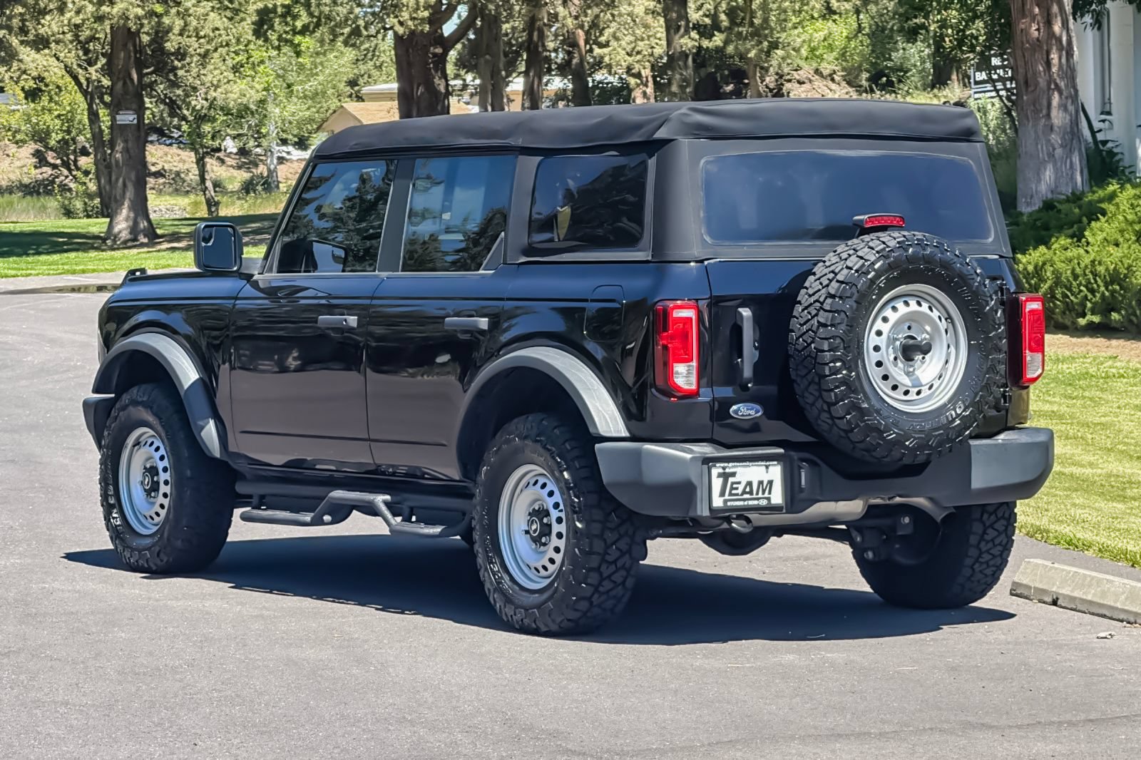 Used 2022 Ford Bronco 4-Door AWD/4WD image 6