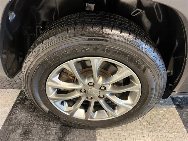 Used 2020 Jeep Cherokee Latitude Plus w/ Cold Weather Group image 15