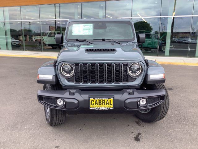 New 2026 Jeep Gladiator Sport AWD/4WD image 4