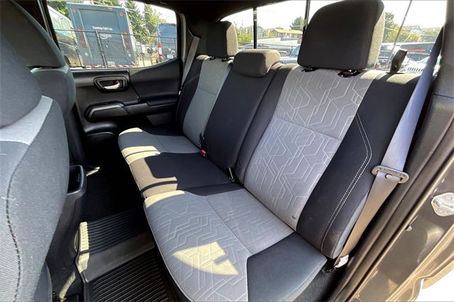 Used 2020 Toyota Tacoma TRD Sport image 25