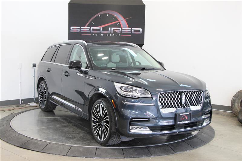 Used 2023 Lincoln Aviator Black Label w/ Class IV Trailer Tow Package image 2
