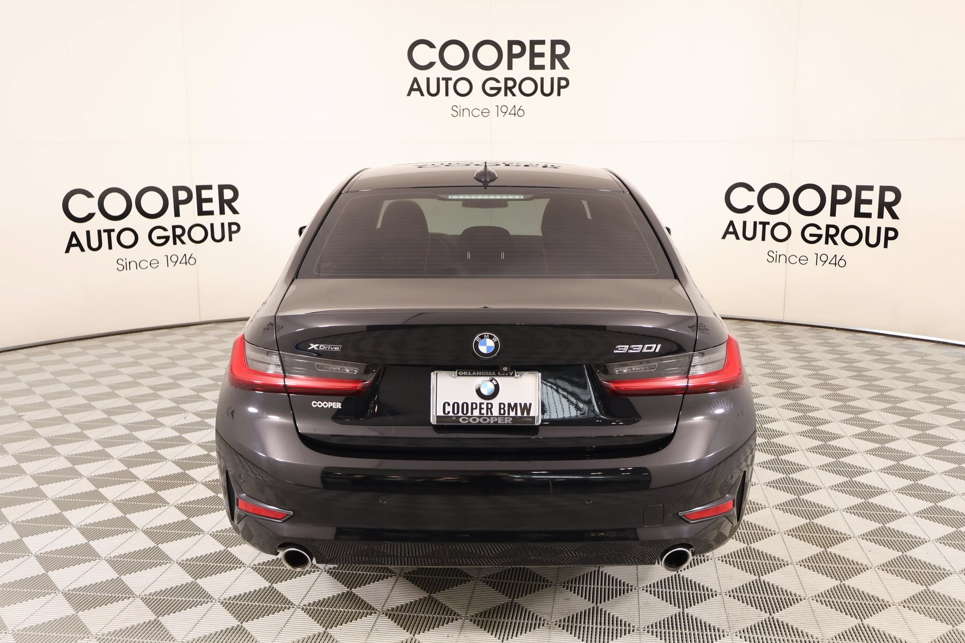 Used 2019 BMW 330i xDrive Sedan w/ Driving Assistance Package AWD/4WD image 23