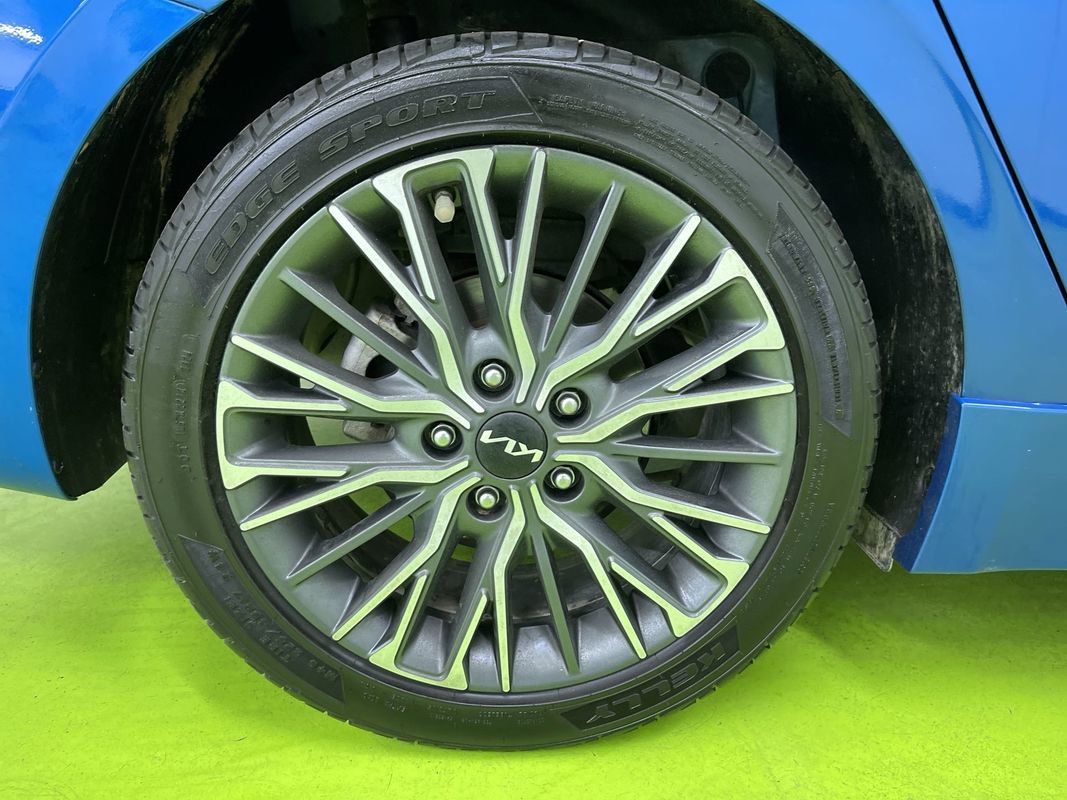 Used 2023 Kia Forte GT-Line image 15