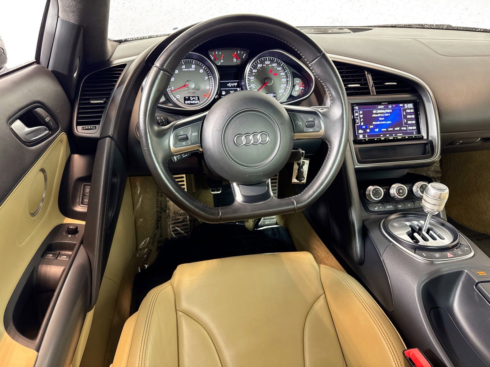 Used 2009 Audi R8 V8 image 20