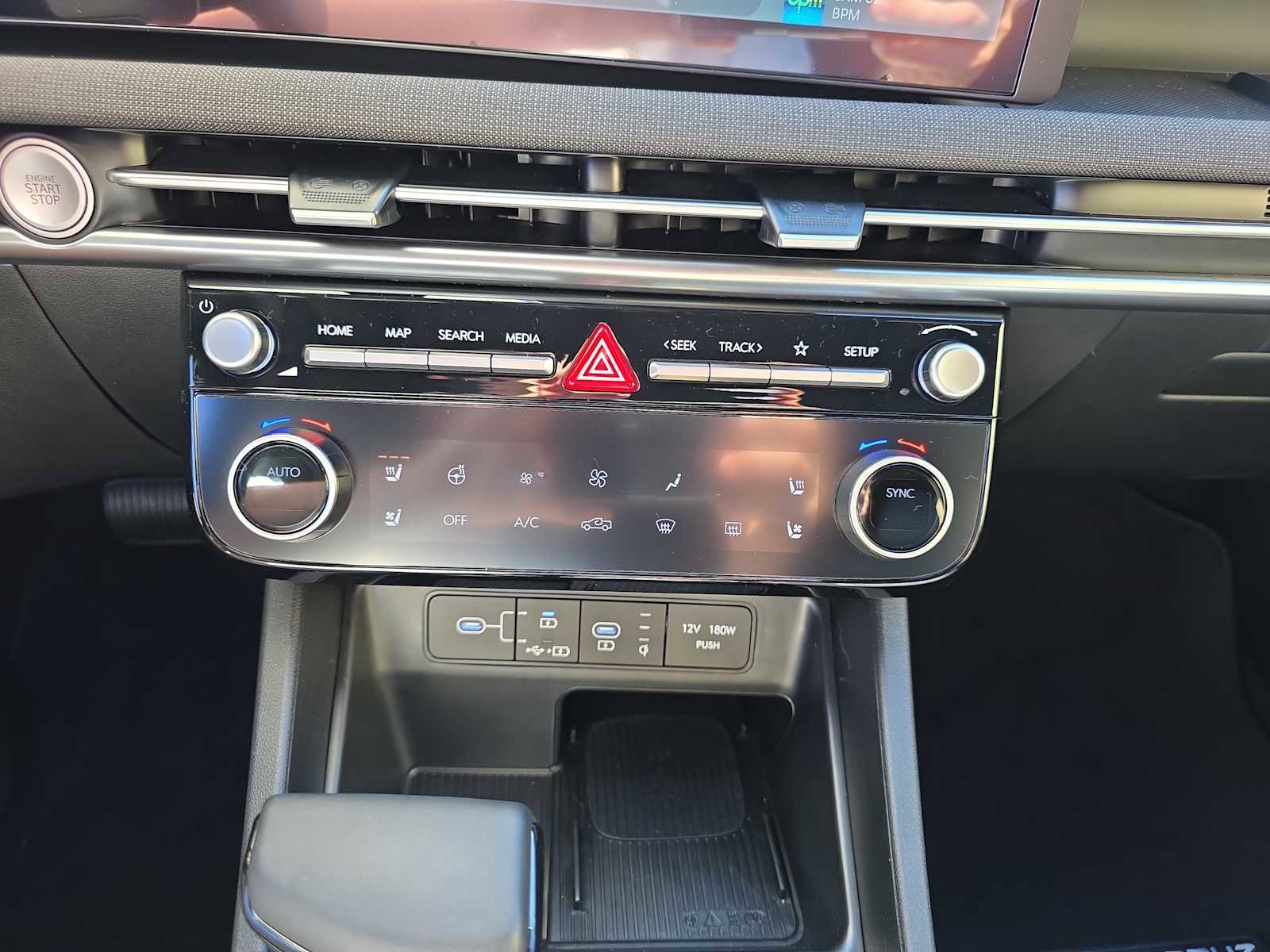 New 2026 Hyundai Santa Cruz Limited image 13