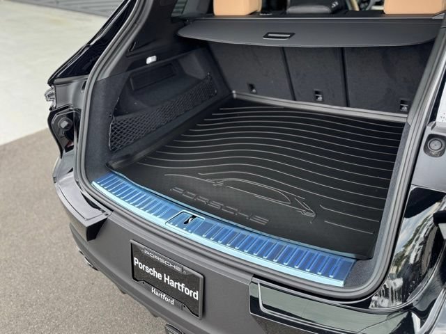 New 2026 Porsche Cayenne AWD/4WD image 36