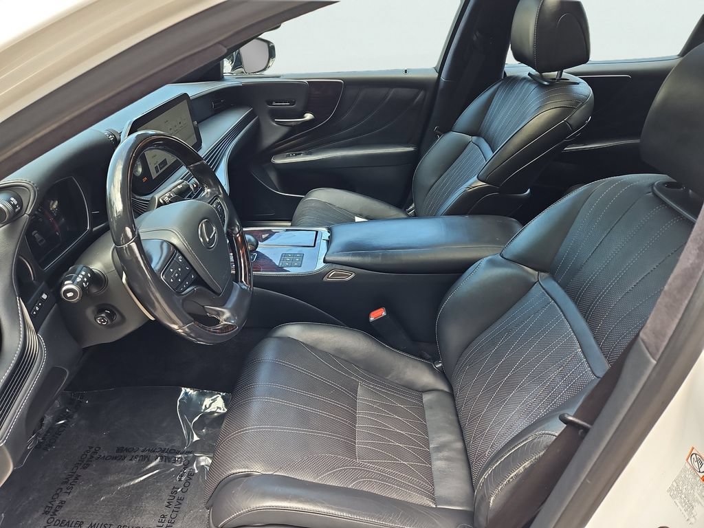 Used 2023 Lexus LS 500 AWD w/ Interior Upgrade Package image 35