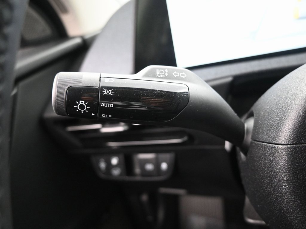 Used 2023 Kia EV6 Wind image 23