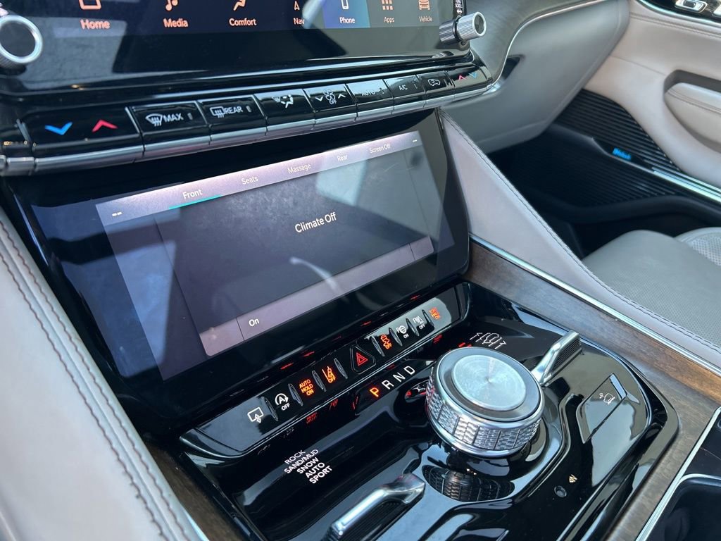 Used 2023 Jeep Grand Wagoneer L Series II image 71