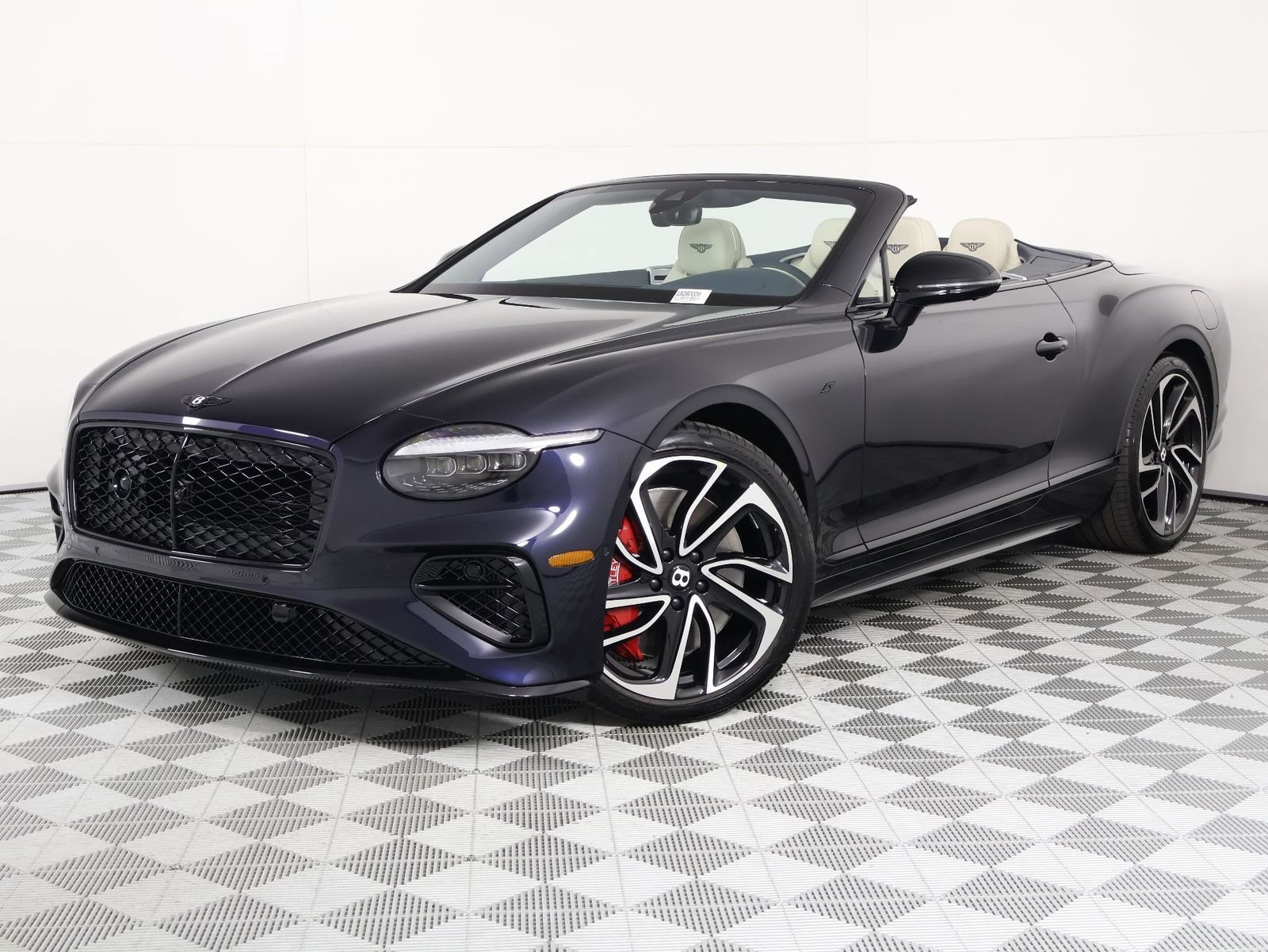 New 2026 Bentley Continental GTC AWD/4WD image 40