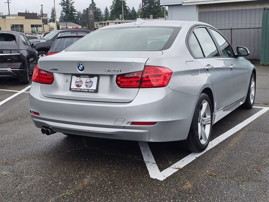 Used 2014 BMW 328i xDrive Sedan AWD/4WD image 8