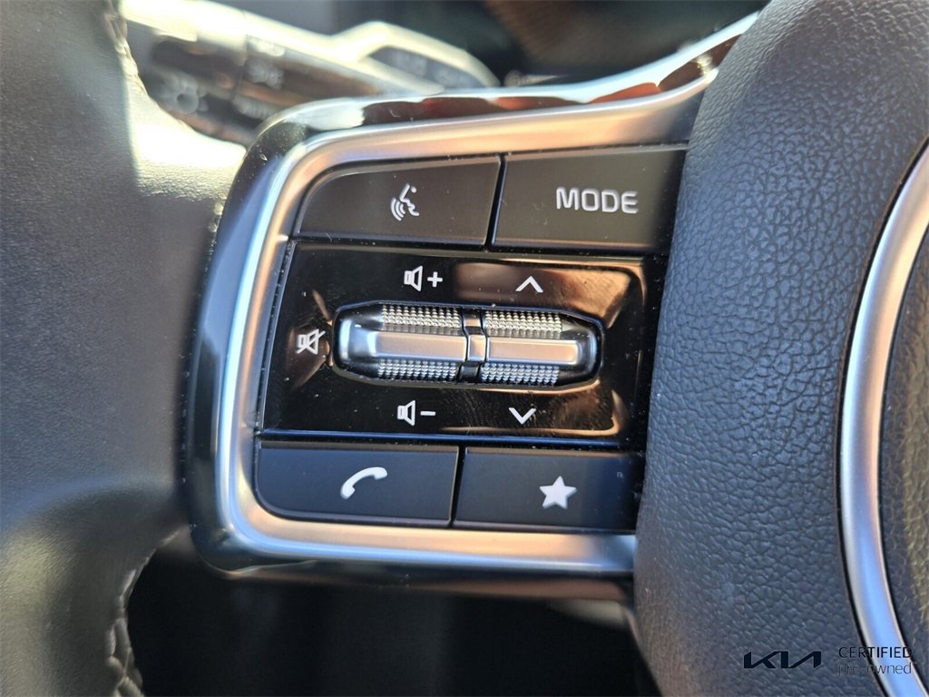 Used 2025 Kia Sorento S image 28
