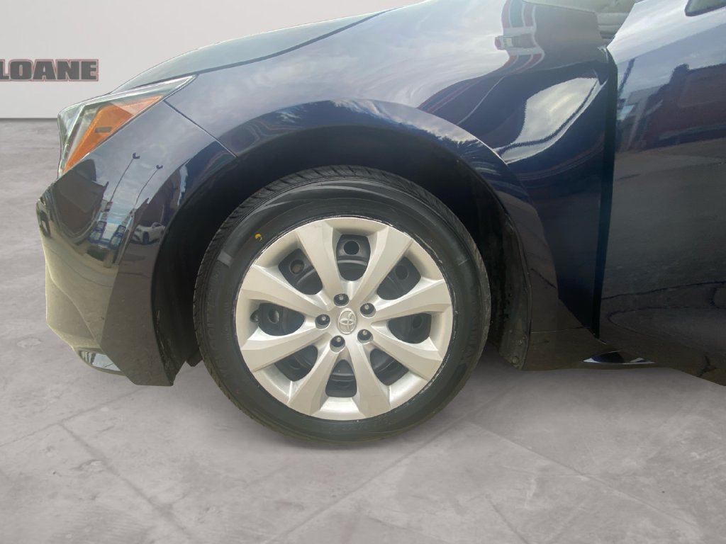 Used 2024 Toyota Corolla LE FWD image 14