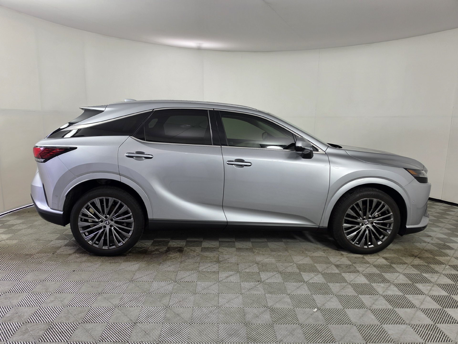 Used 2024 Lexus RX 350 FWD w/ Convenience Package image 43