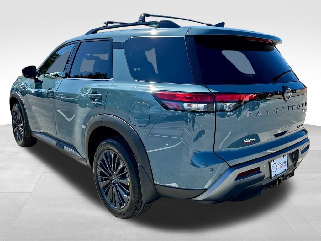 New 2026 Nissan Pathfinder SL w/ SL Premium Package image 8