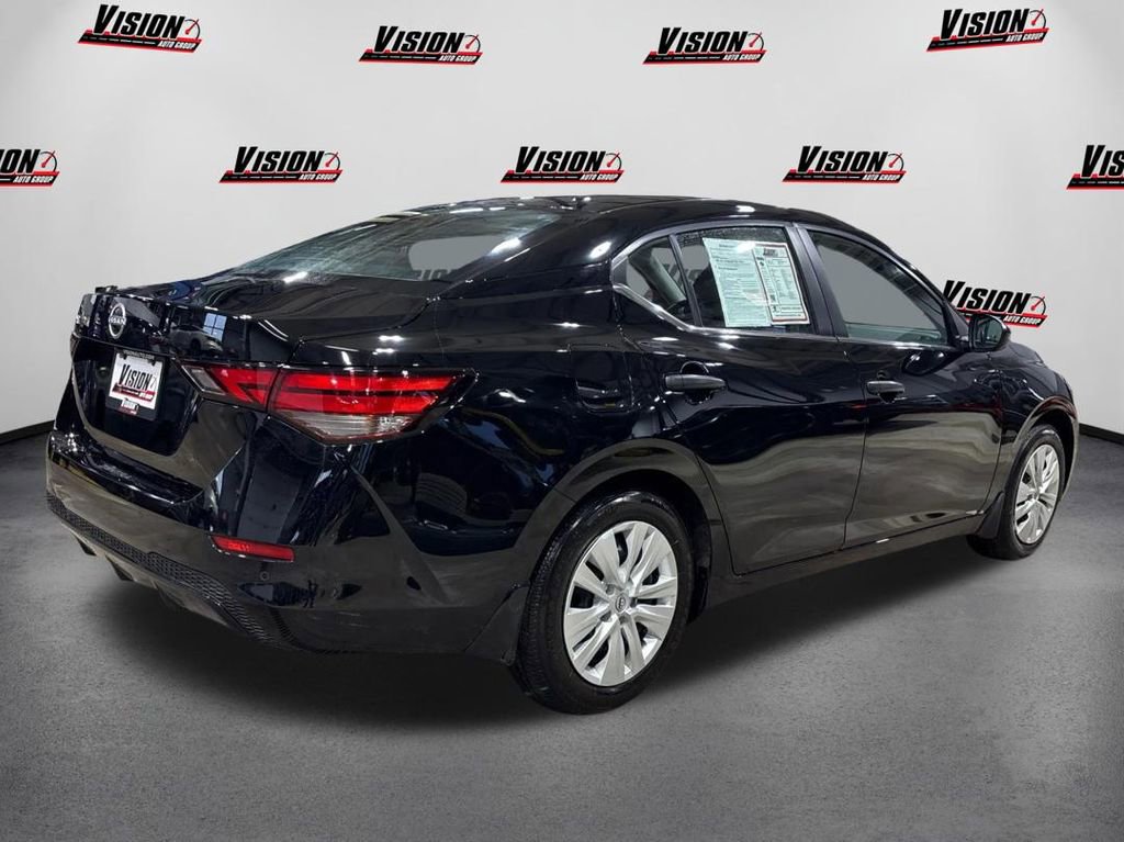 Used 2025 Nissan Sentra S image 5