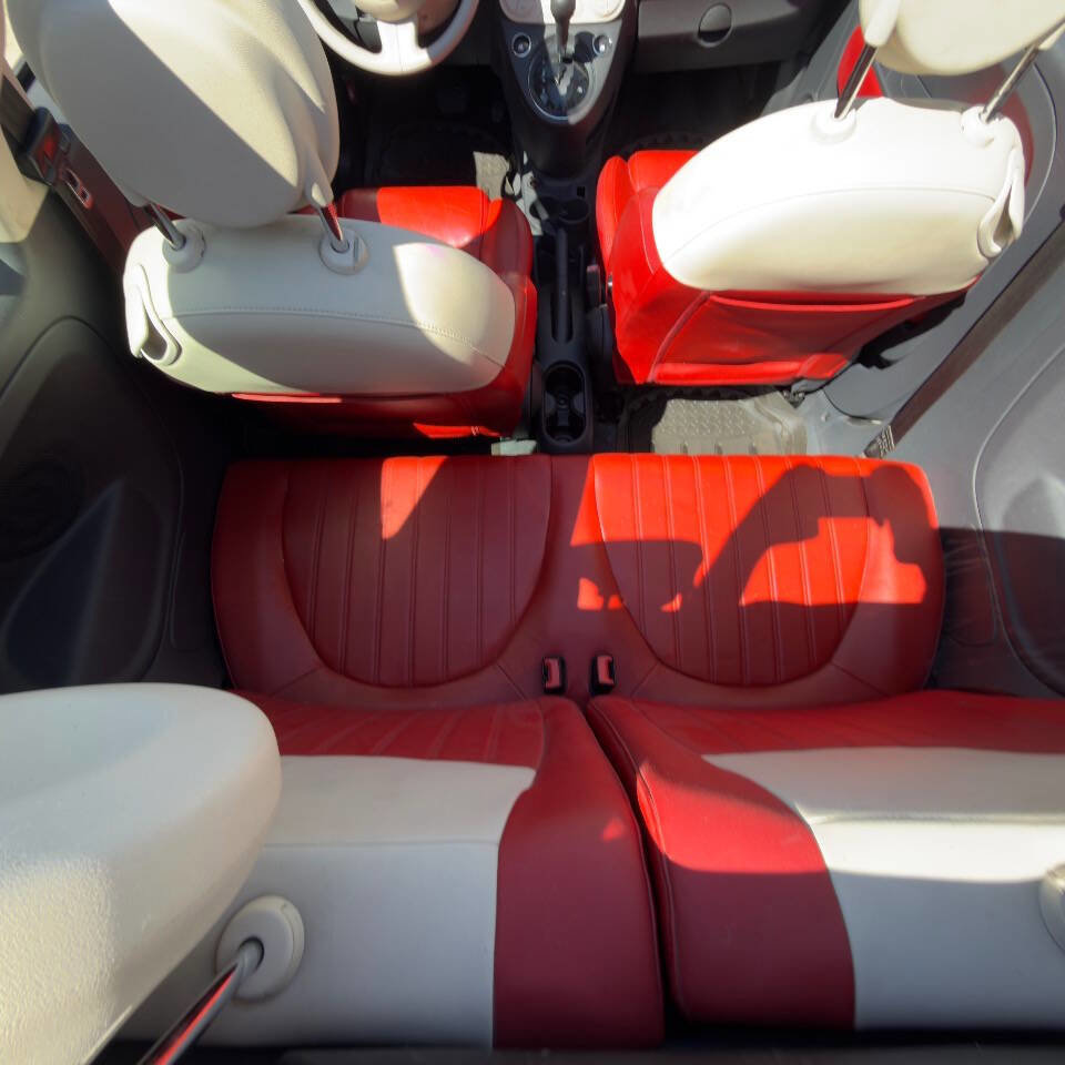 Used 2015 FIAT 500 Lounge w/ Luxury Leather Package image 32