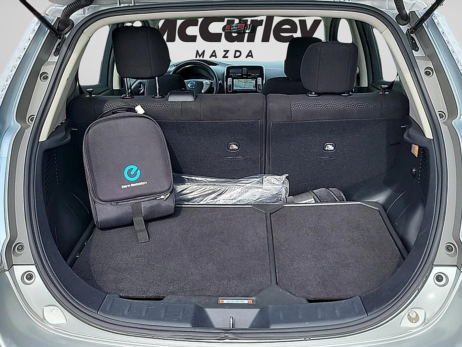 Used 2014 Nissan Leaf SV FWD image 29