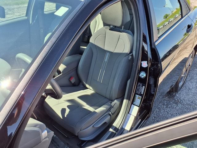 Used 2025 Hyundai Elantra SEL FWD image 51