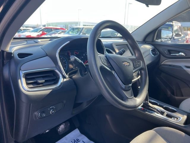 Used 2020 Chevrolet Equinox LS w/ LS Convenience Package image 9