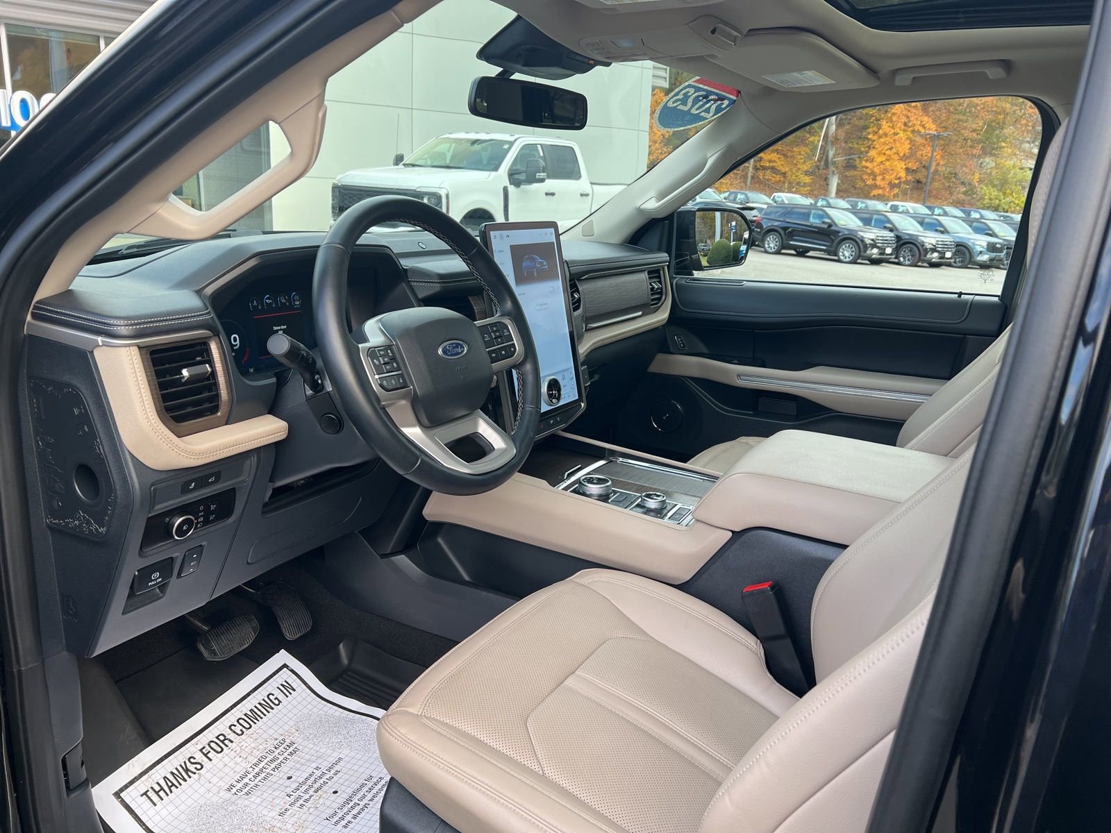Used 2023 Ford Expedition Limited image 23