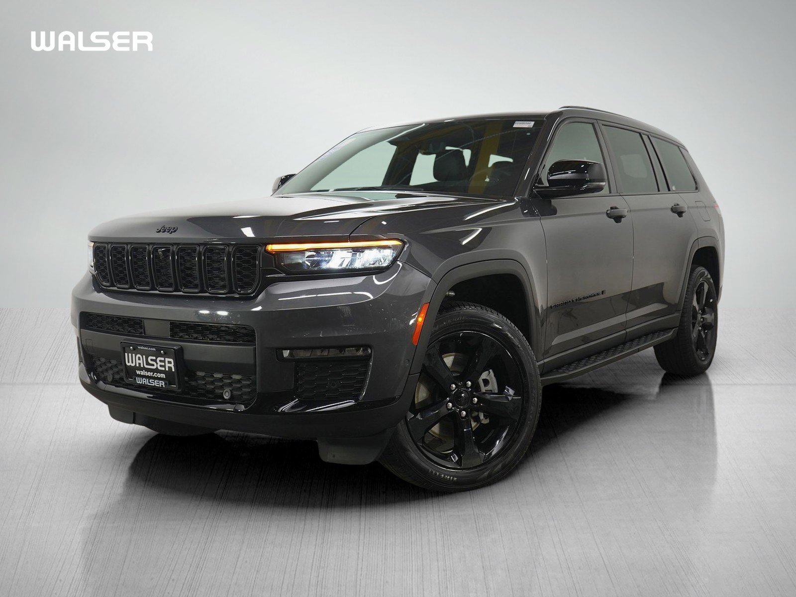 Used 2025 Jeep Grand Cherokee L Limited w/ Luxury Tech Group II AWD/4WD image 1