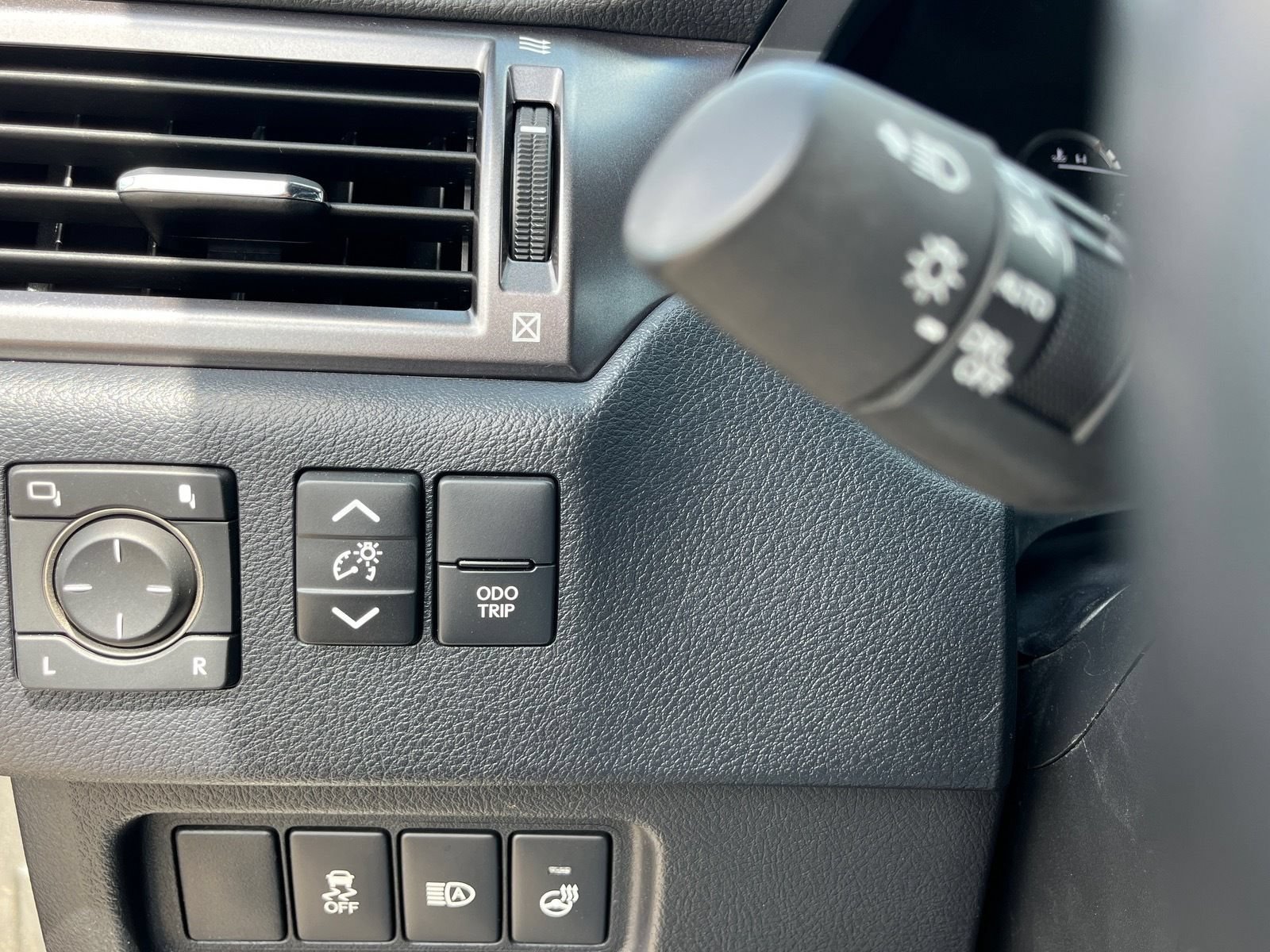 Used 2023 Lexus GX 460 Premium w/ Premium Package AWD/4WD image 29