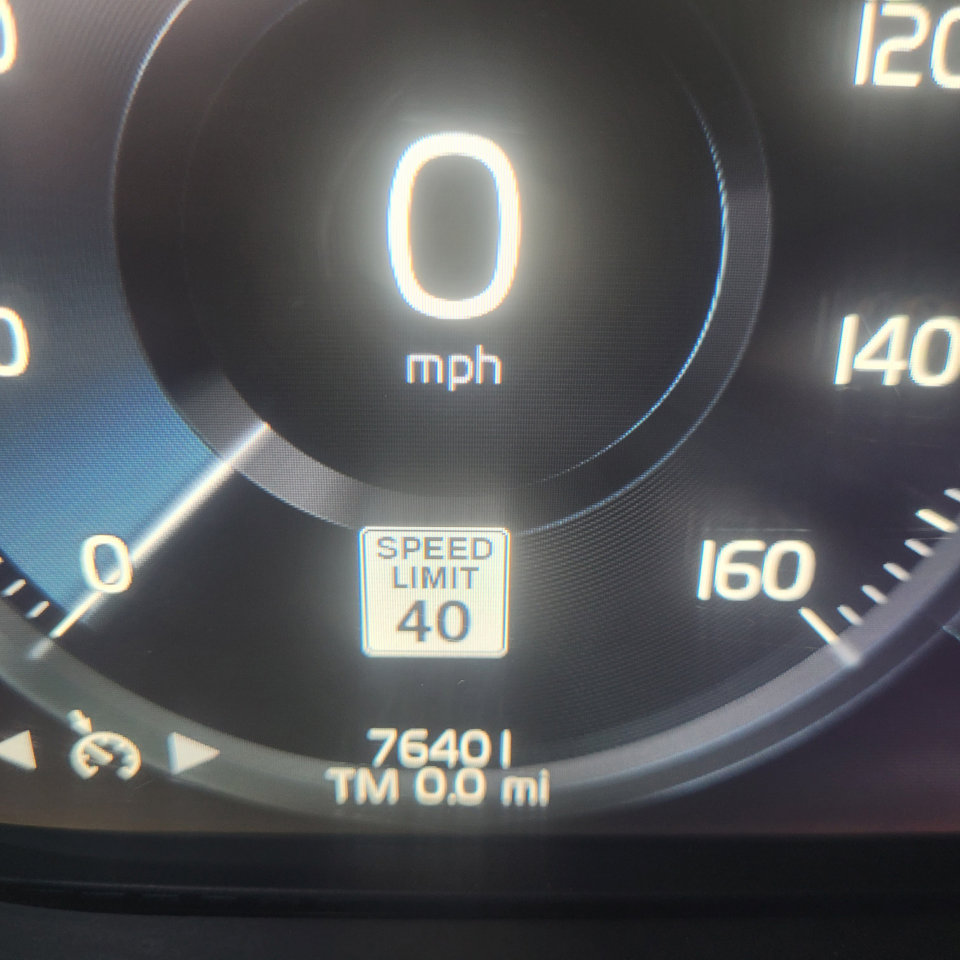 Used 2018 Volvo XC60 T5 Inscription image 17