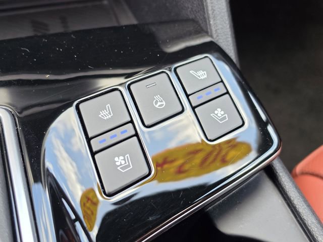 Certified 2024 Kia Sportage SX image 37