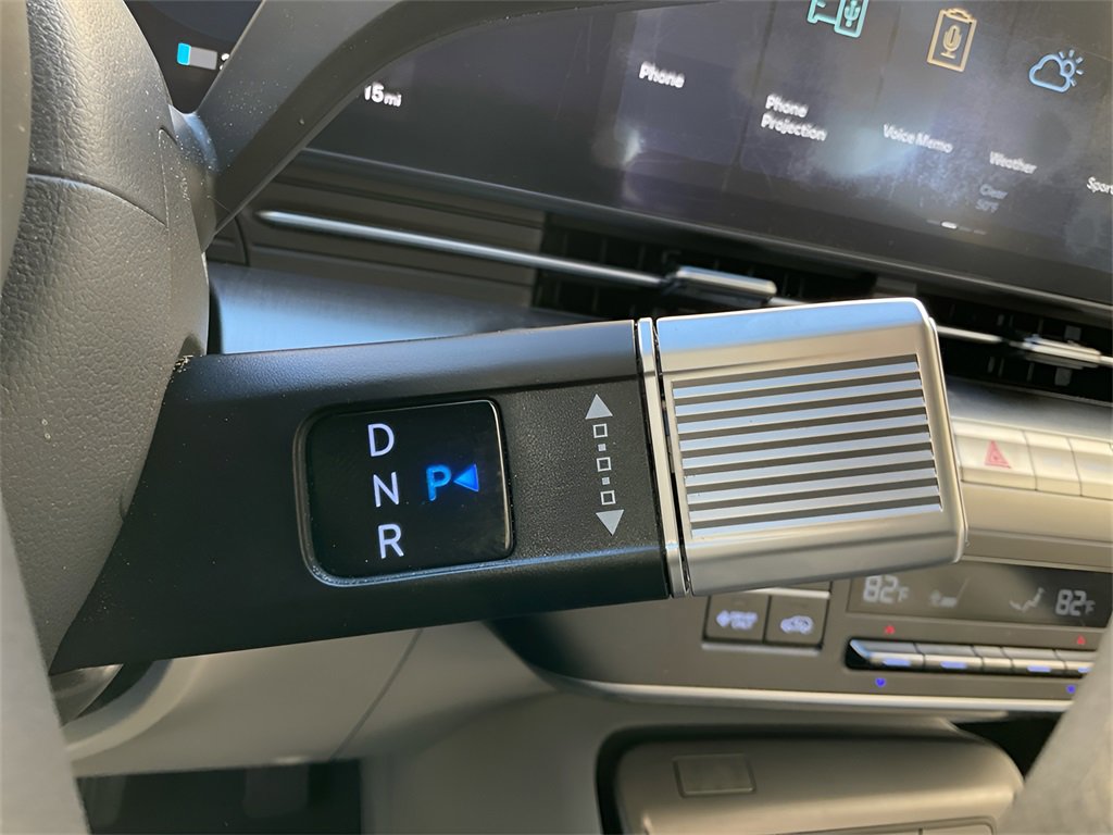 Certified 2024 Hyundai Kona SE image 24