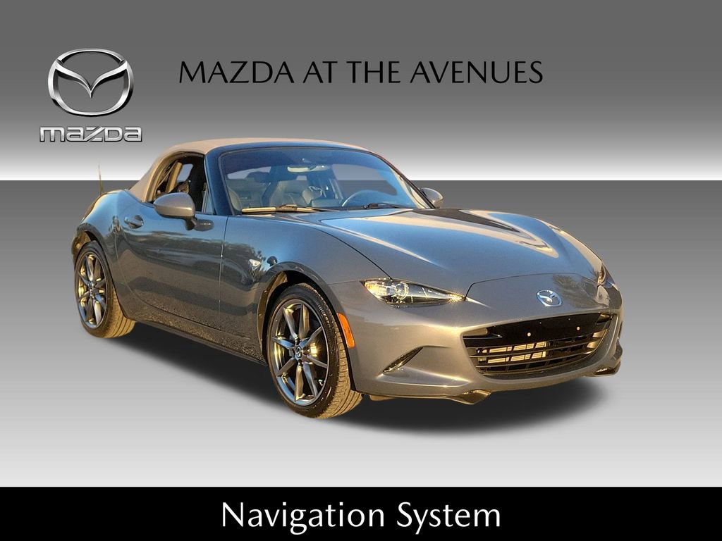 Used 2021 MAZDA MX-5 Miata Grand Touring image 3