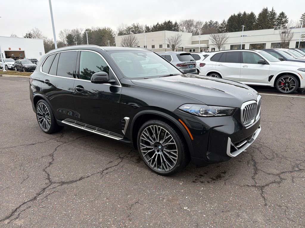 Certified 2025 BMW X5 xDrive40i w/ Executive Package image 7