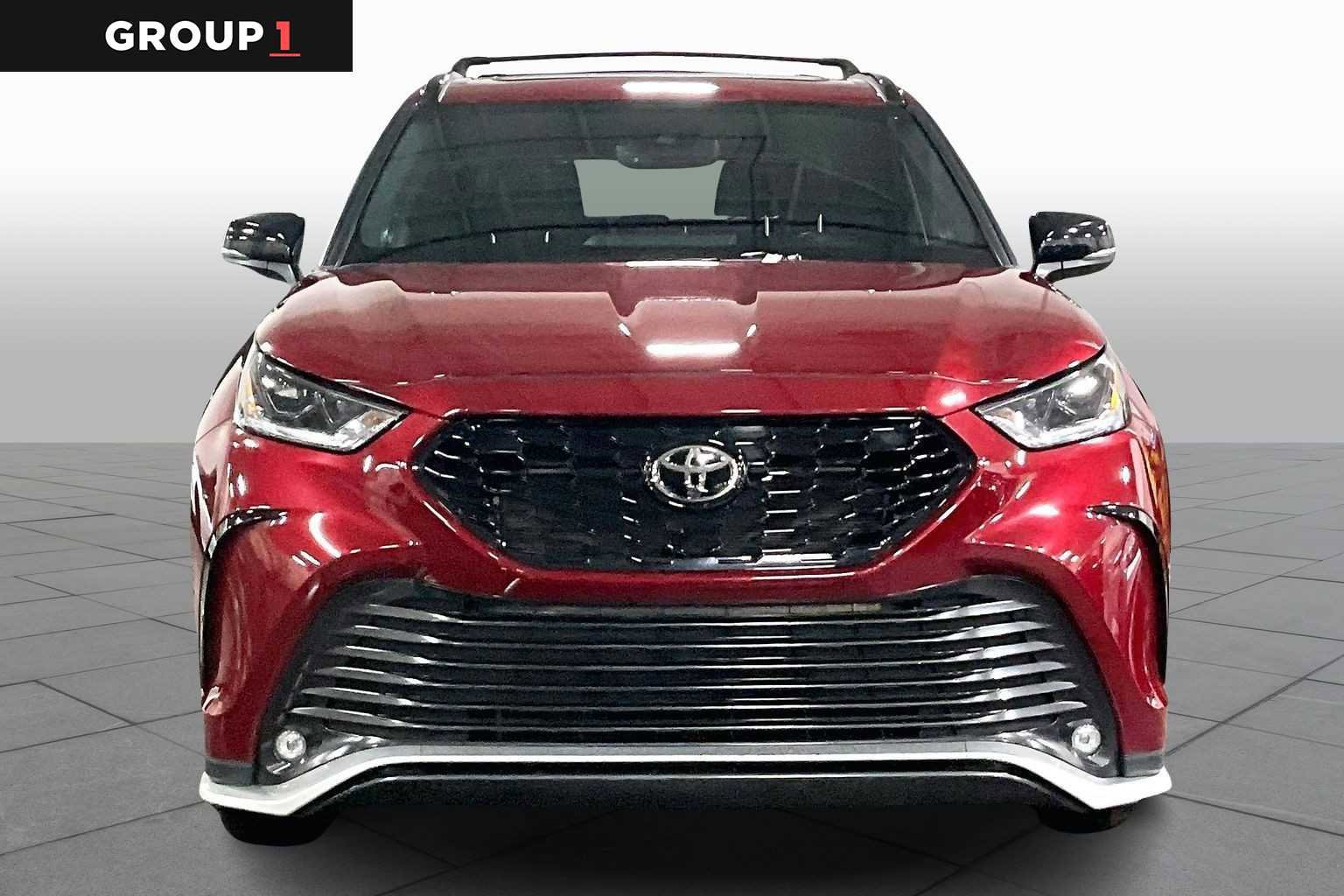 Used 2023 Toyota Highlander XSE image 4