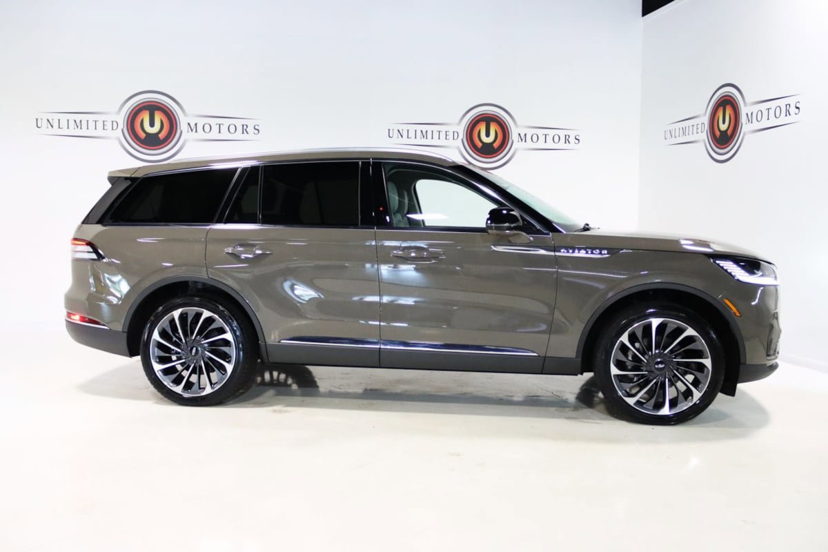 Used 2025 Lincoln Aviator Reserve w/ Equipment Group 201A AWD/4WD image 5