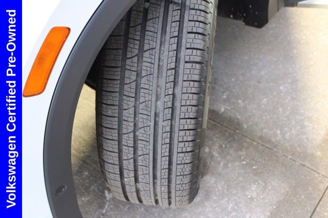 Used 2025 Volkswagen Tiguan SE image 13