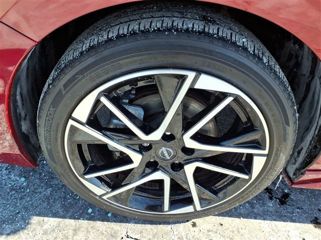 Used 2025 Nissan Sentra SR image 21